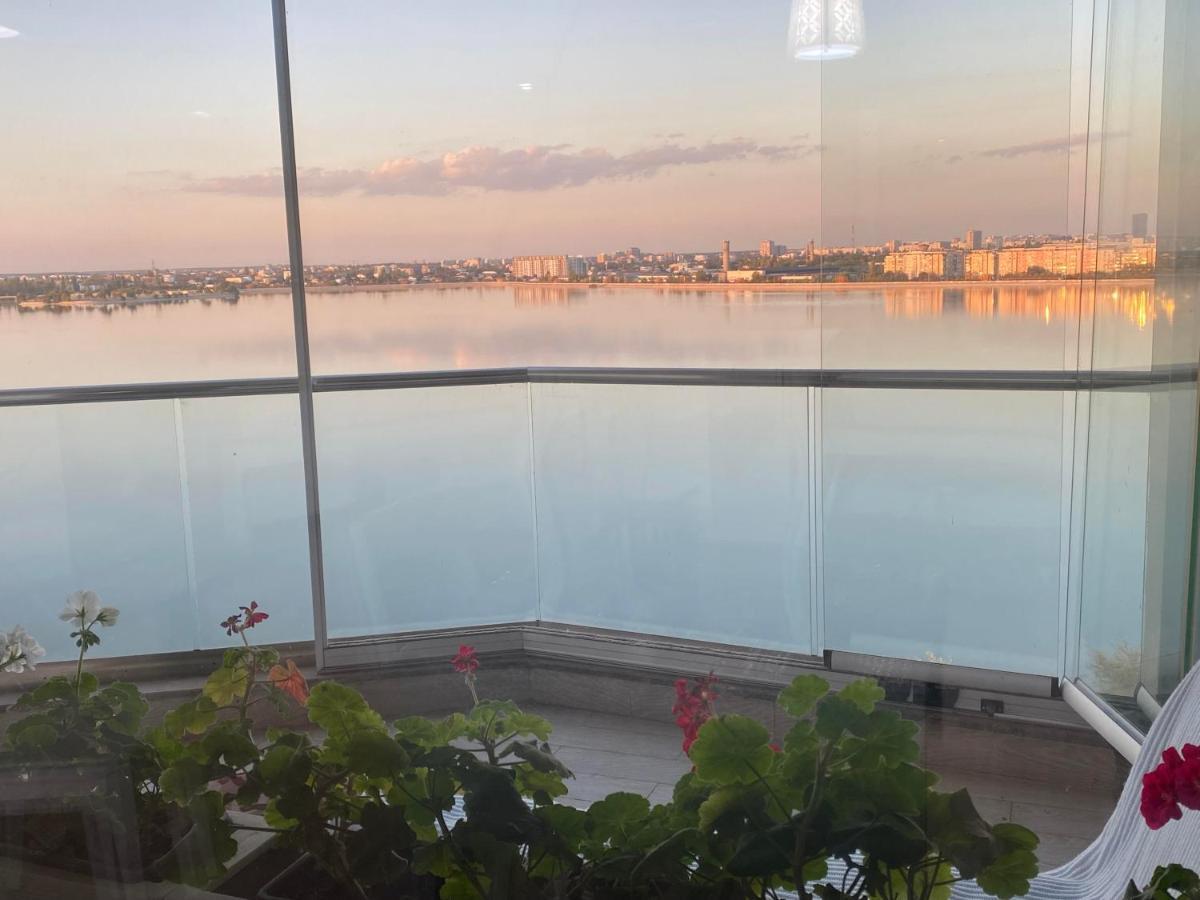 Lake House - Bucuresti Kültér fotó